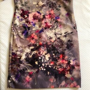DR Collection Floral Midi V Dress